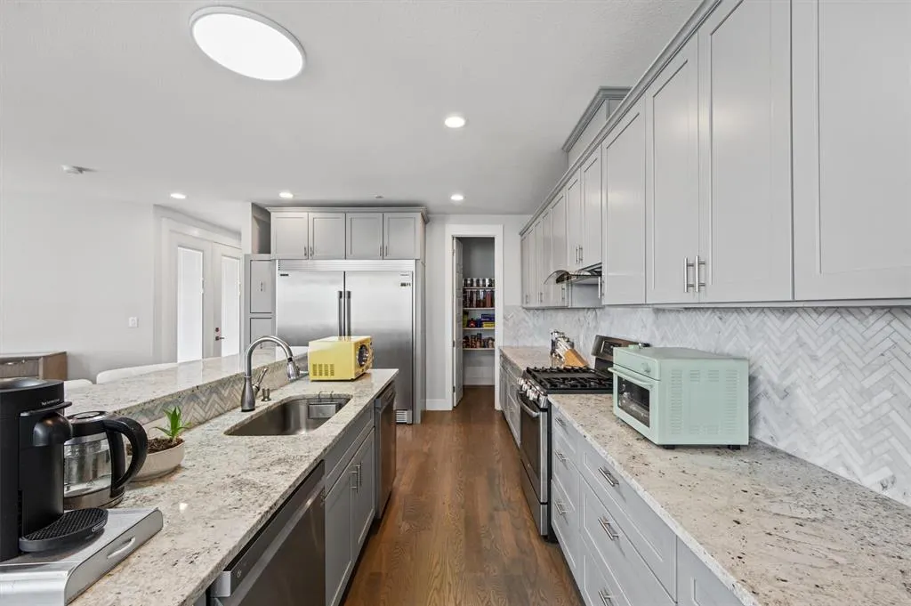 251 S Mill Street #280