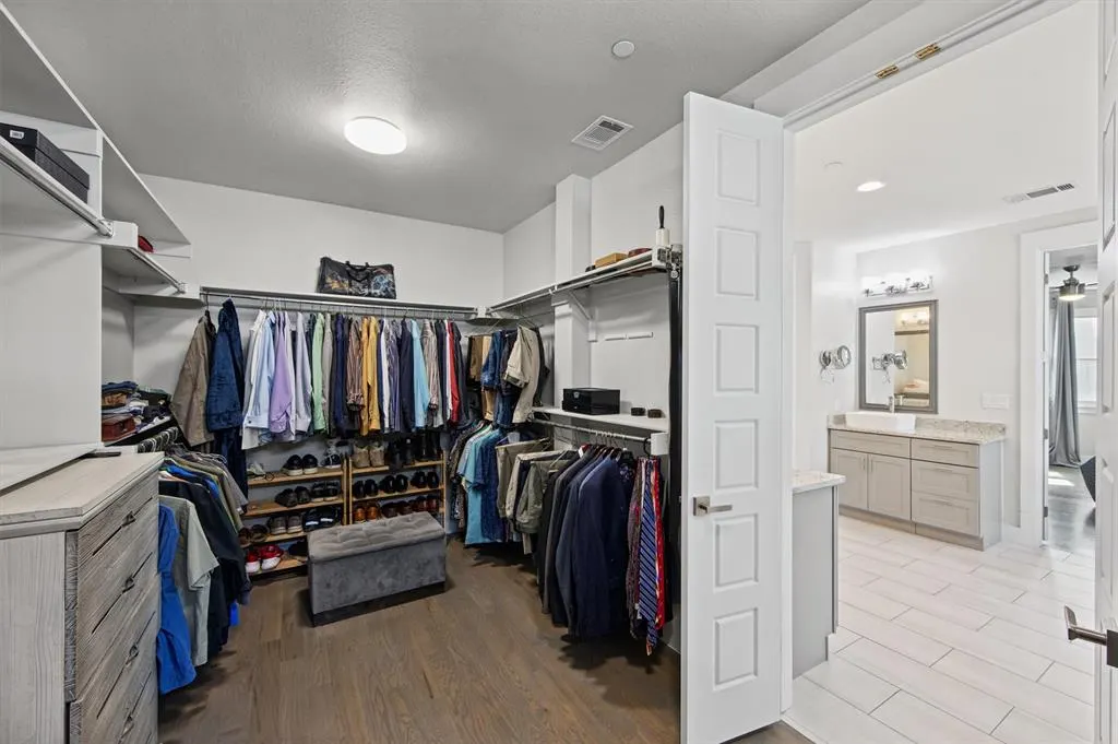 251 S Mill Street #280