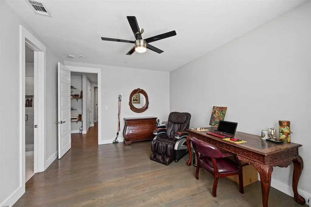 251 S Mill Street #280