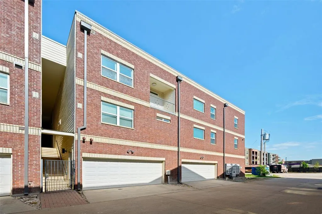 251 S Mill Street #280