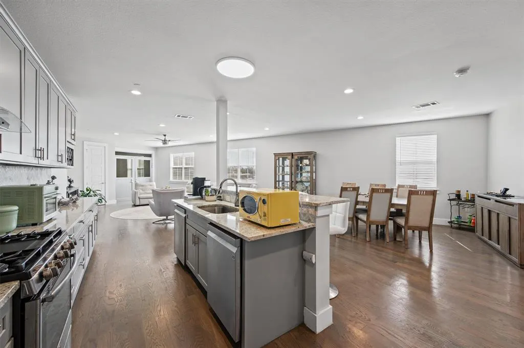 251 S Mill Street #280