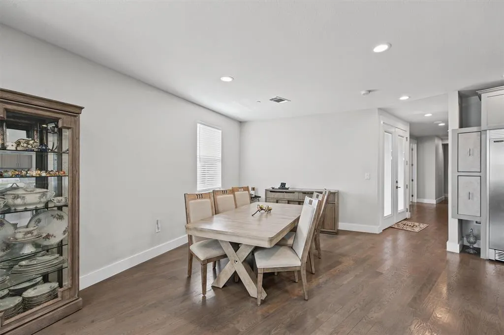 251 S Mill Street #280