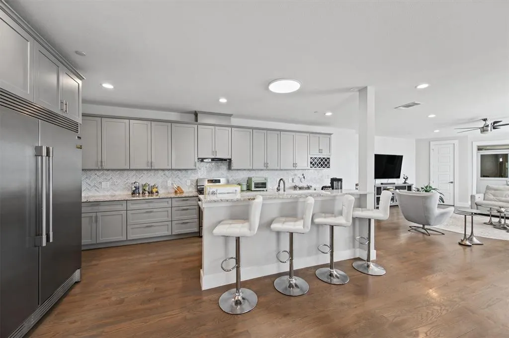 251 S Mill Street #280