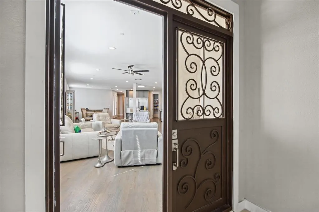 251 S Mill Street #280