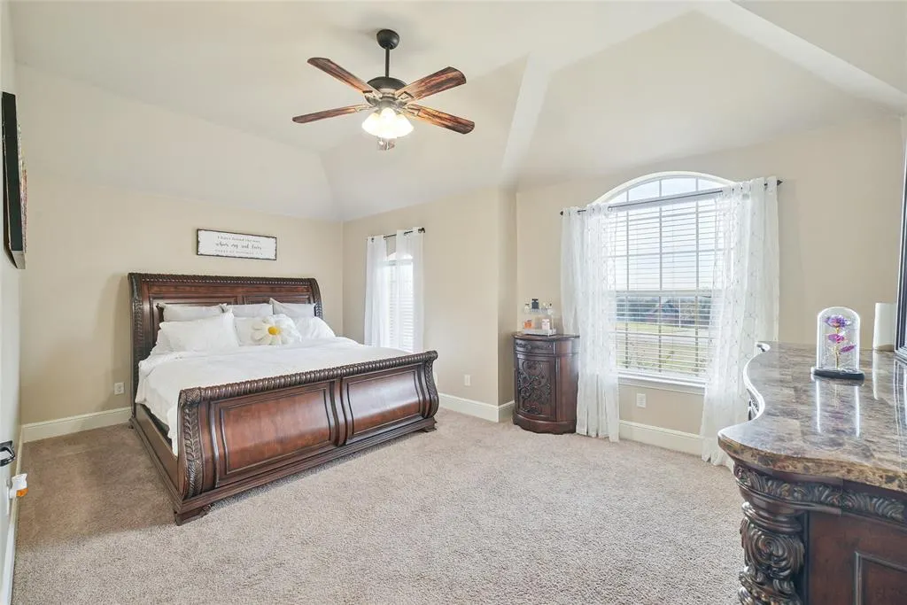 3541 Pinnacle Bay Point