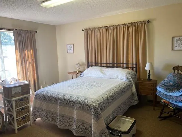 3802 St Hwy 31 E