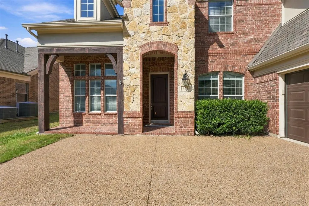 871 Wind Brook Lane