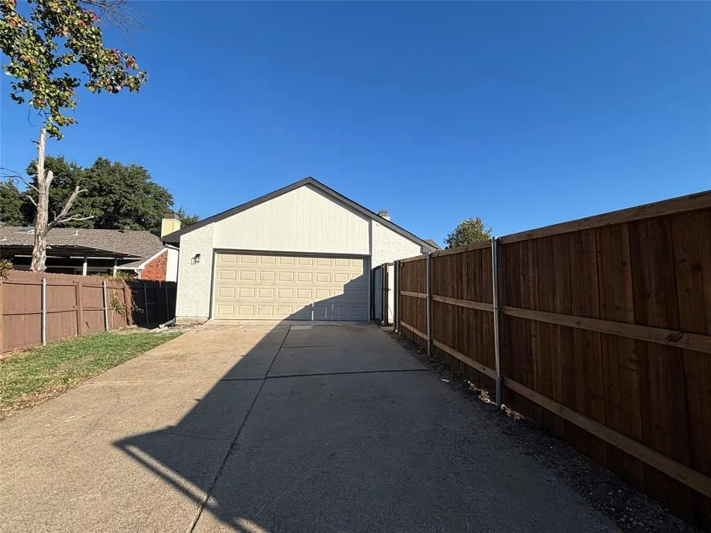 1722 Uvalde Street