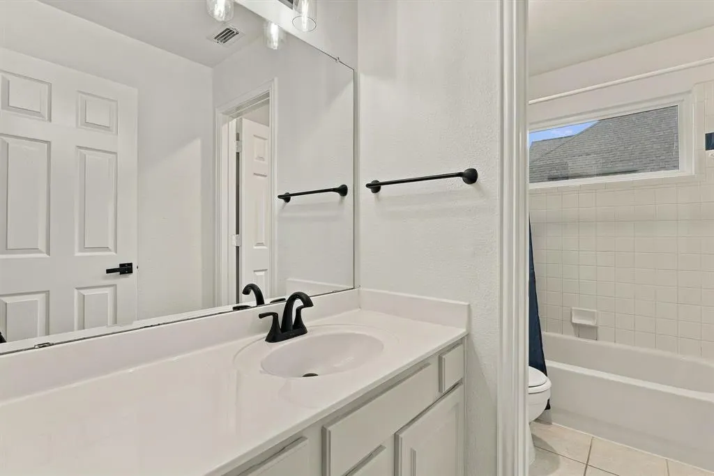 511 Clover Leaf Lane