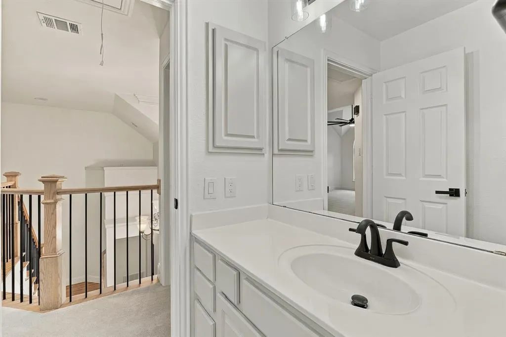511 Clover Leaf Lane