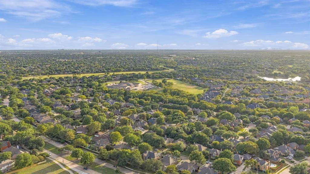 511 Clover Leaf Lane