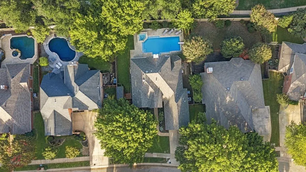 511 Clover Leaf Lane