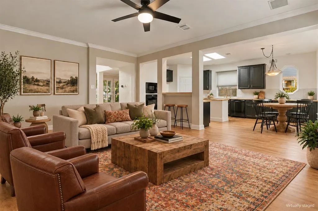 511 Clover Leaf Lane
