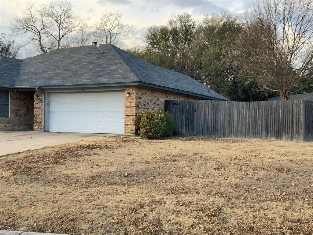 1503 Warwick Drive