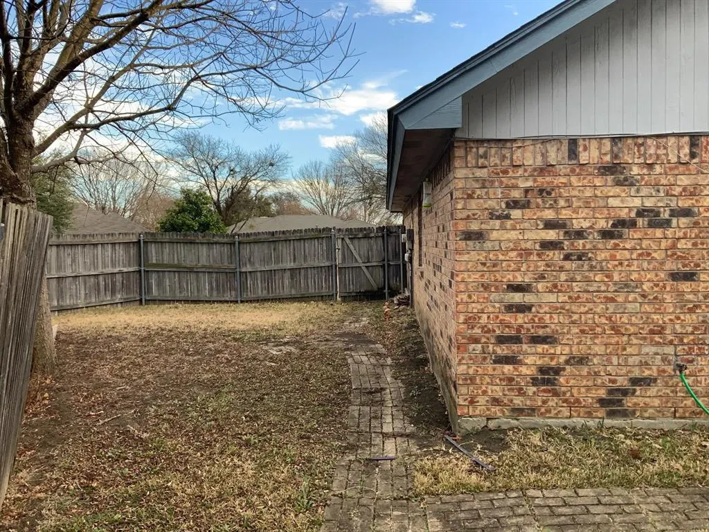 1503 Warwick Drive