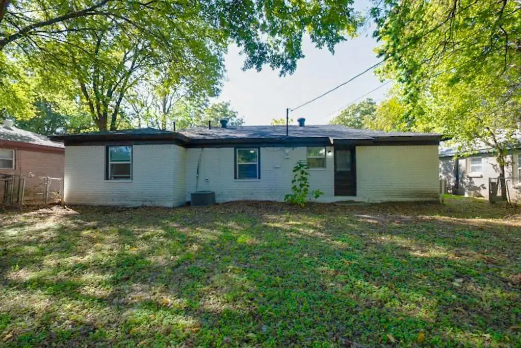 529 Parkside Drive