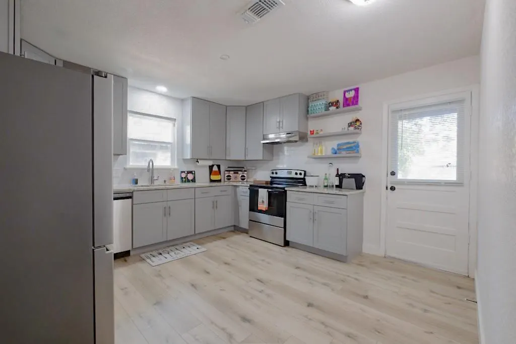 529 Parkside Drive