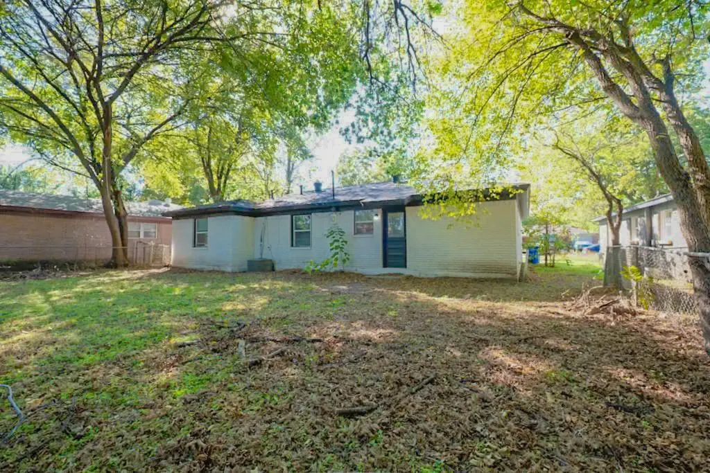 529 Parkside Drive