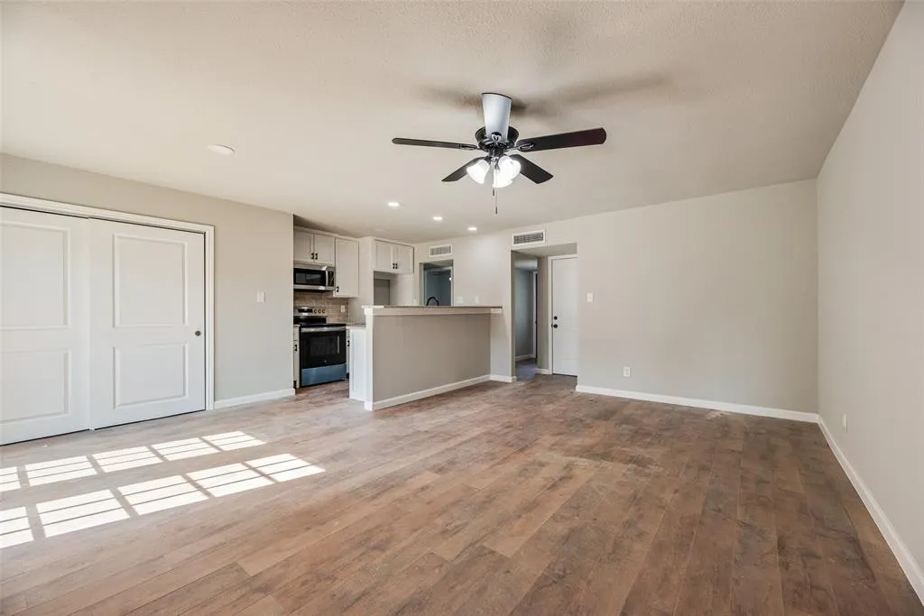 2318 Idlewood Drive