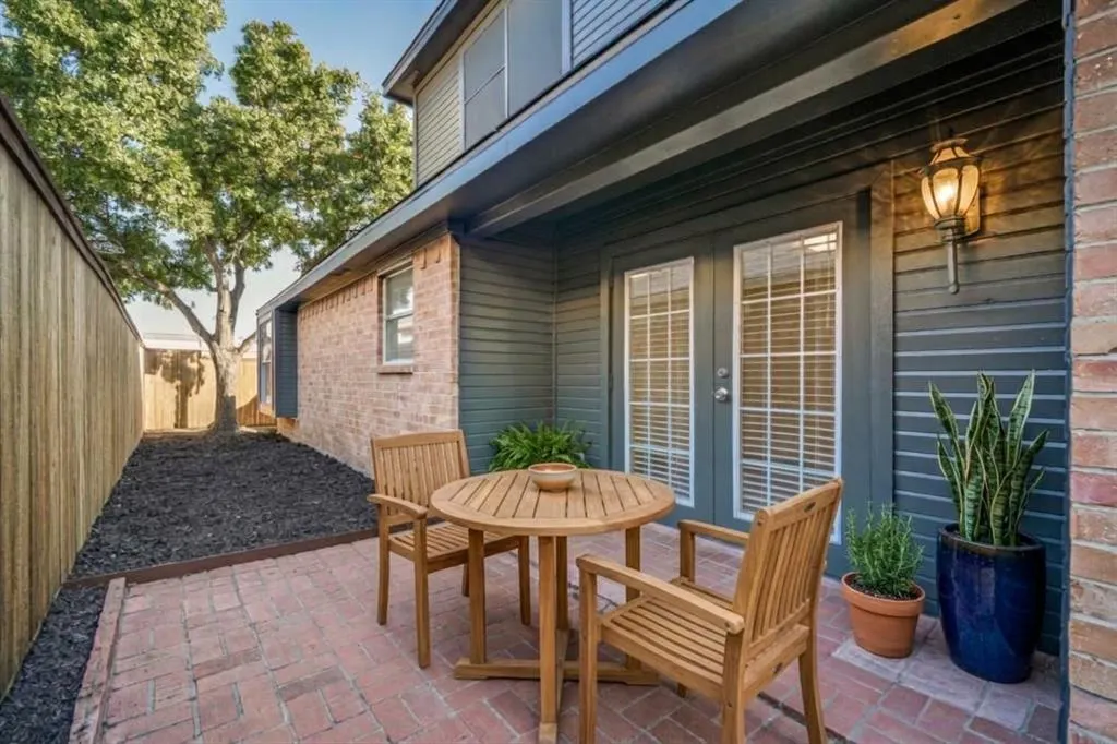 3115 Sara Drive