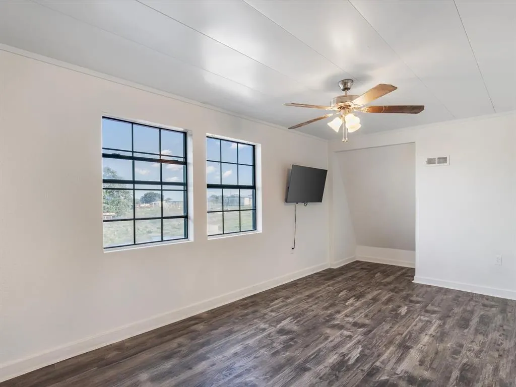 8745 County Road 107