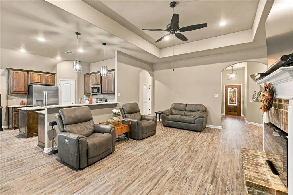 9209 Old Springtown Road