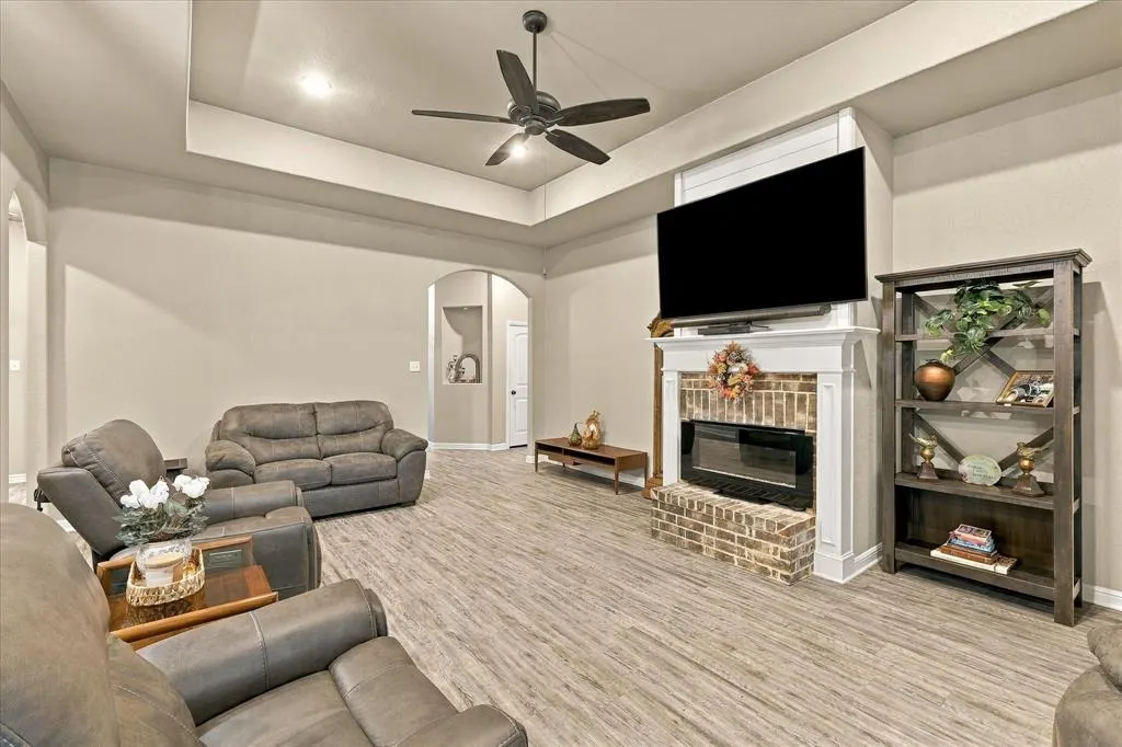 9209 Old Springtown Road