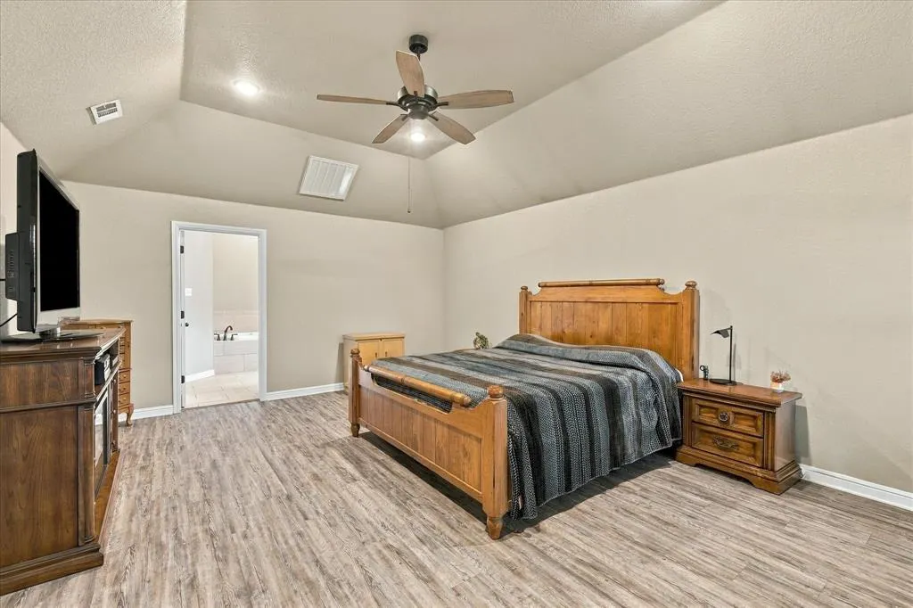 9209 Old Springtown Road