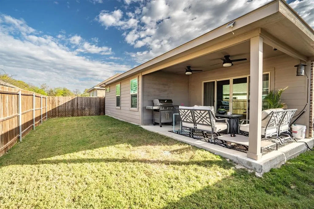 6329 Spider Mountain Trail