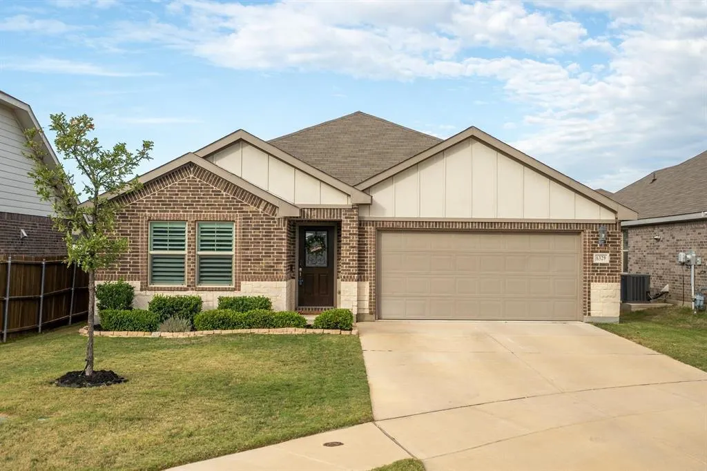 6329 Spider Mountain Trail