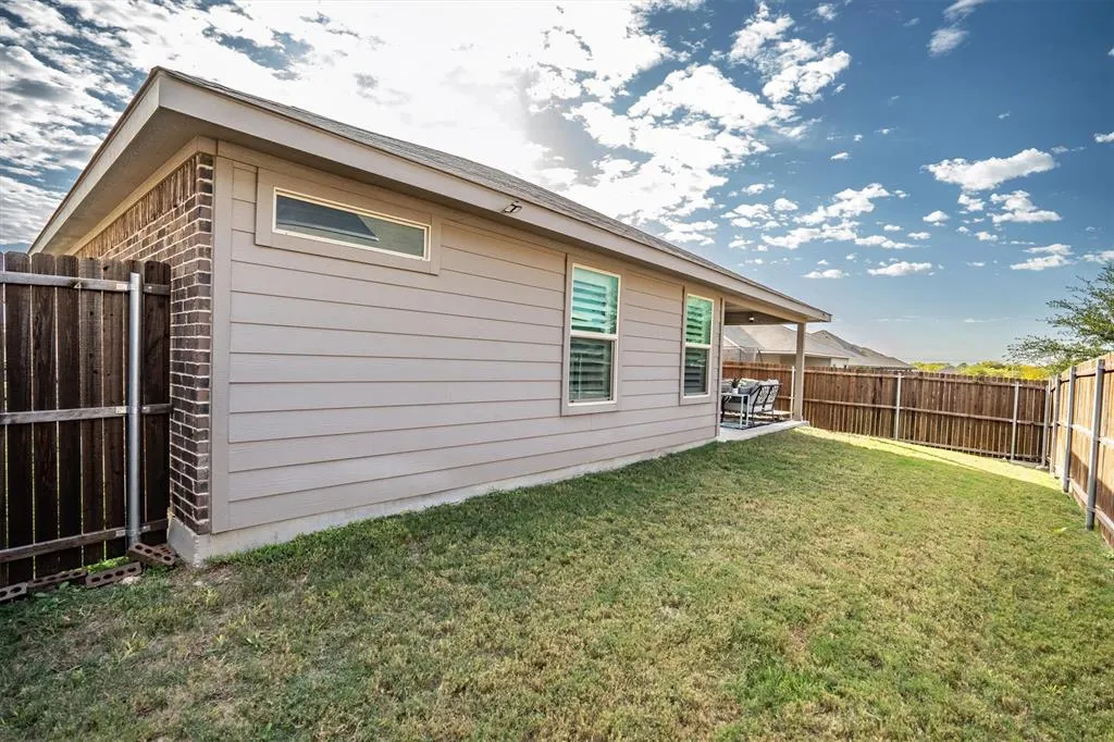6329 Spider Mountain Trail