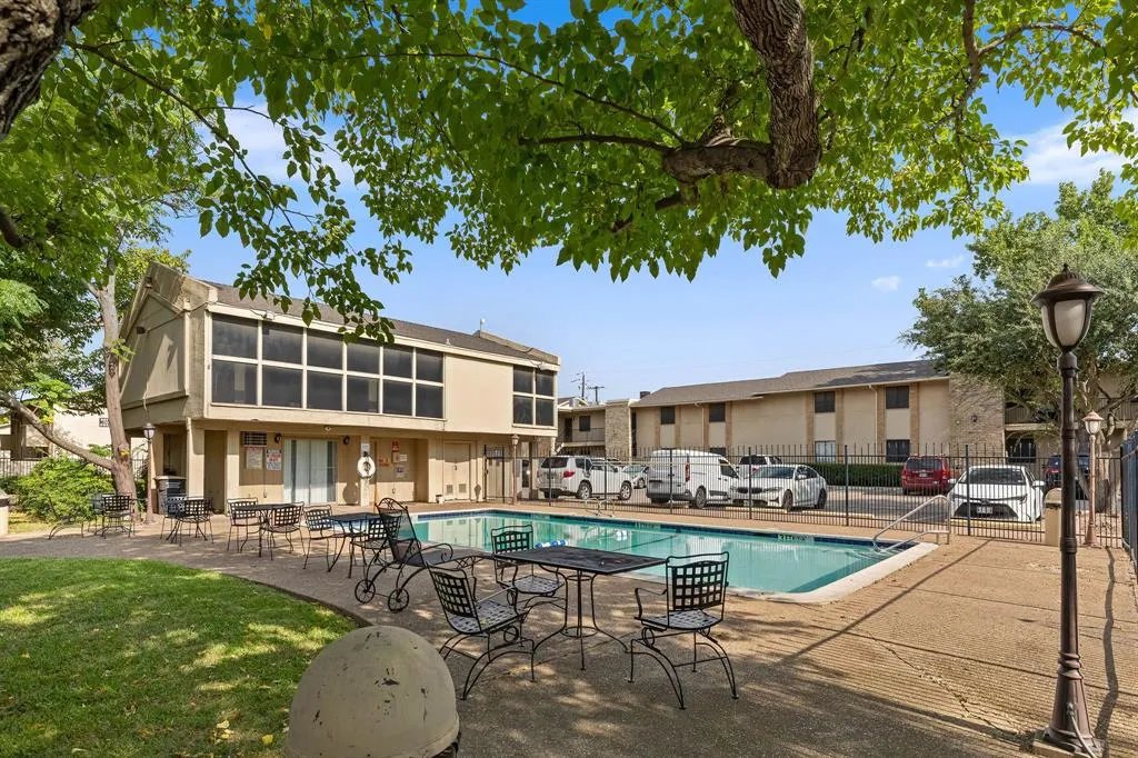 5809 Harvest Hill Road #2055