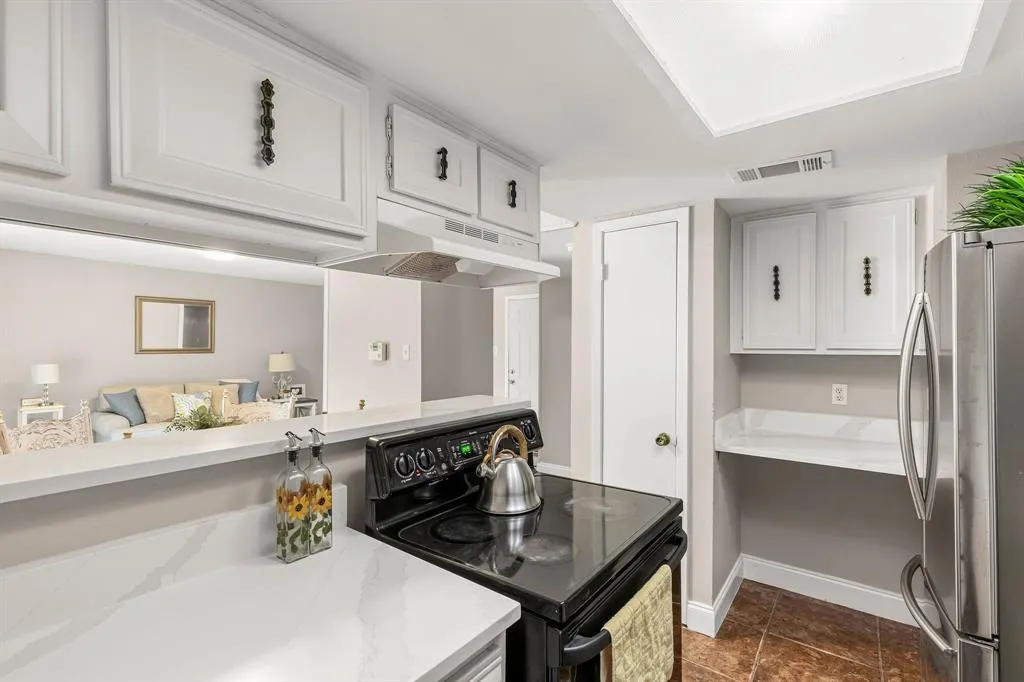 5809 Harvest Hill Road #2055