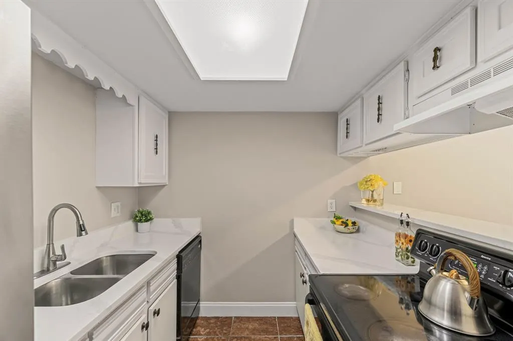 5809 Harvest Hill Road #2055