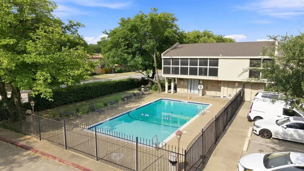 5809 Harvest Hill Road #2055