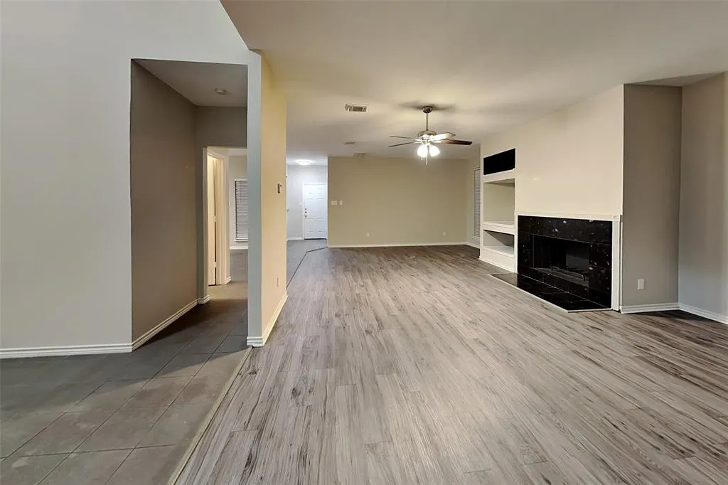 4332 Voss Hills Place