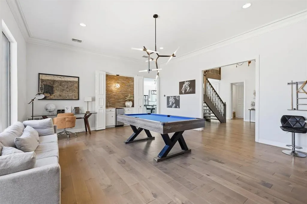 5806 Bent Trail