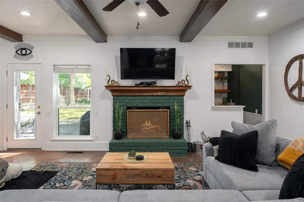 1516 Kiltartan Drive