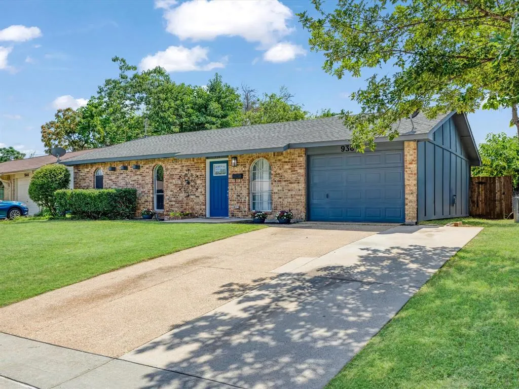 936 Elmwood Drive