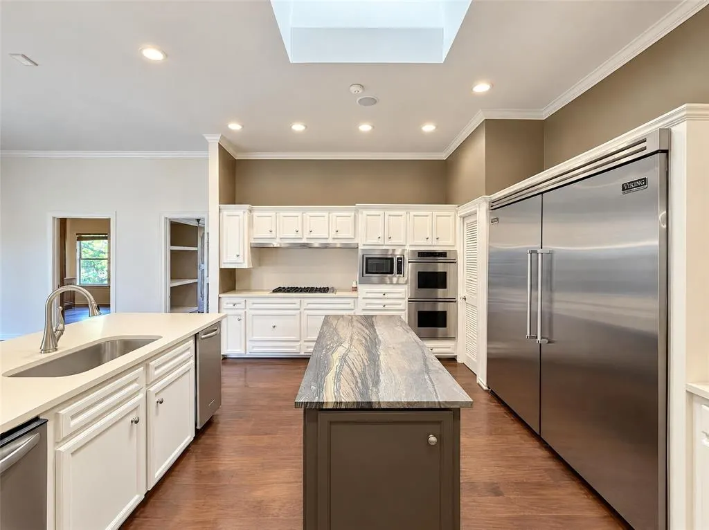 7266 Lupton Circle