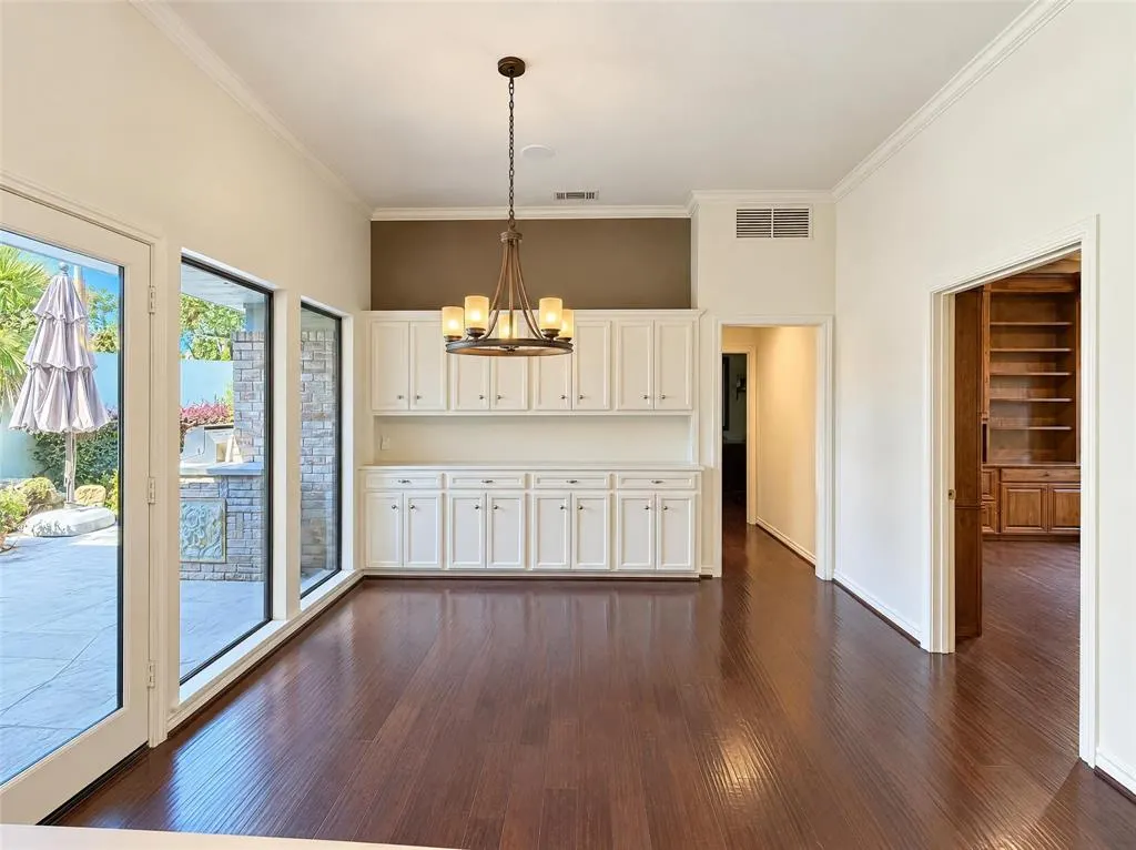 7266 Lupton Circle