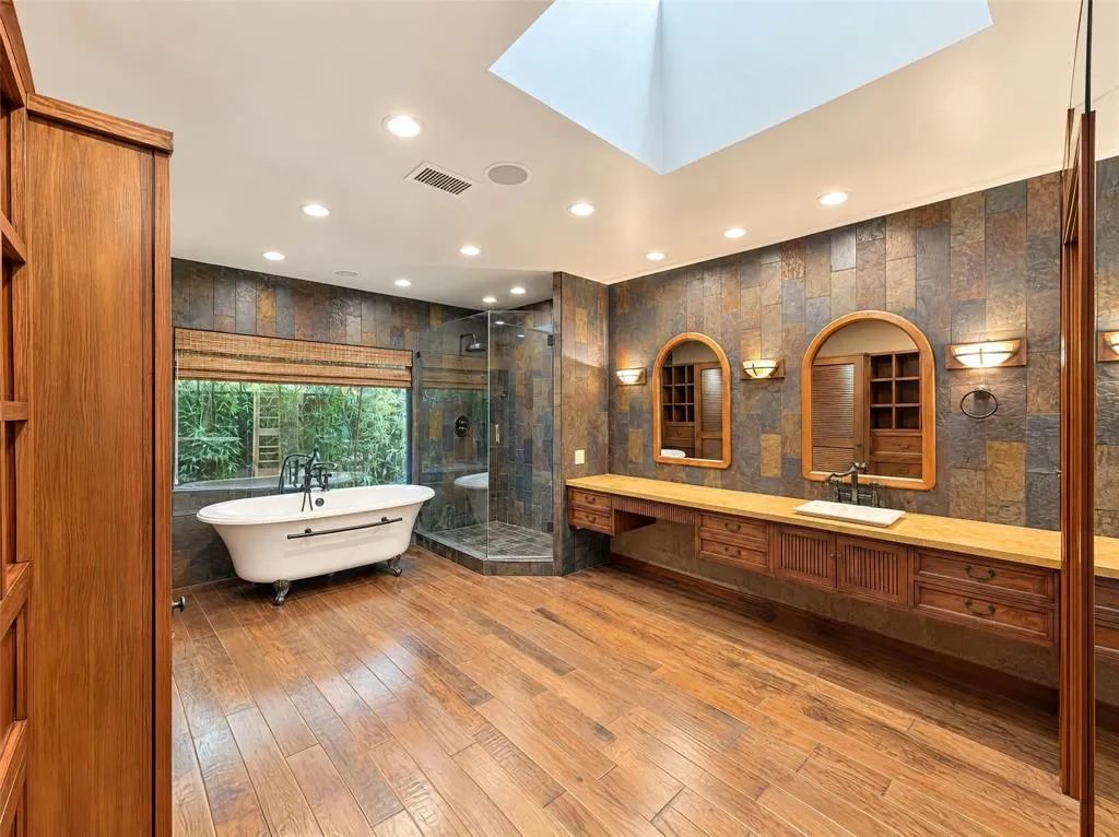 7266 Lupton Circle