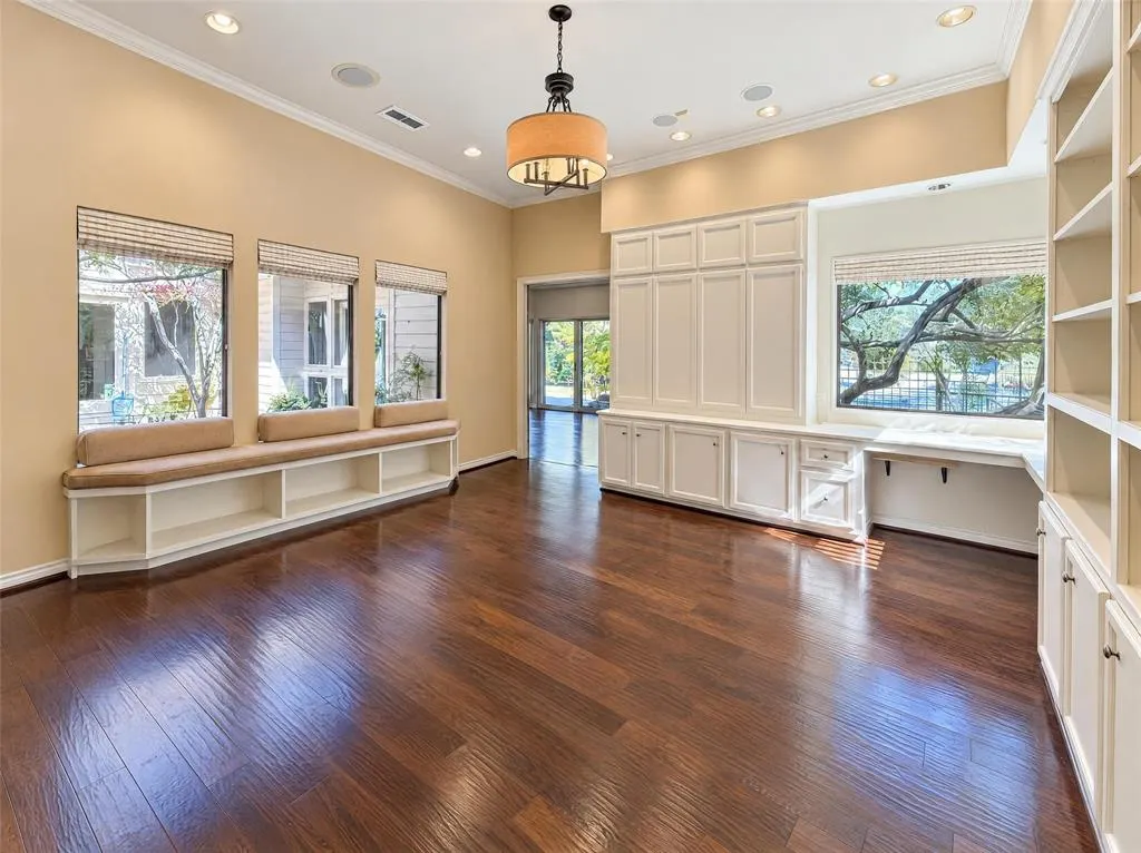 7266 Lupton Circle