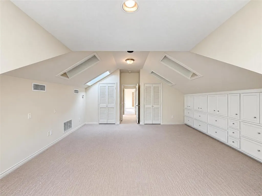 7266 Lupton Circle