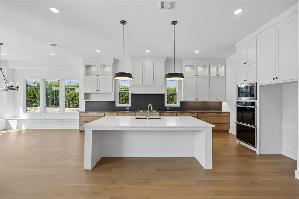 3661 Whimbrel Court