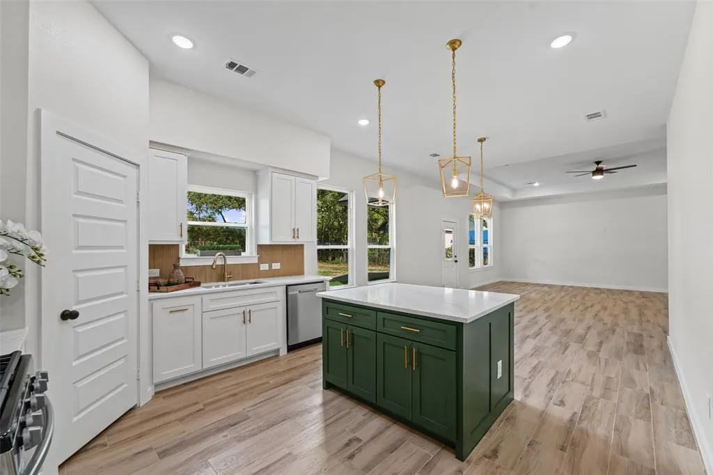 10511 Casnett Drive