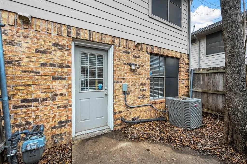 1504 E 15th Street #18