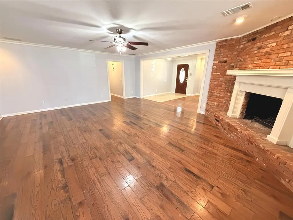 2701 Northcrest Drive