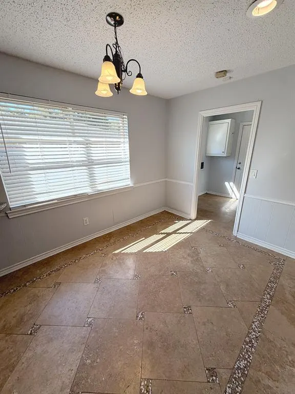 2701 Northcrest Drive