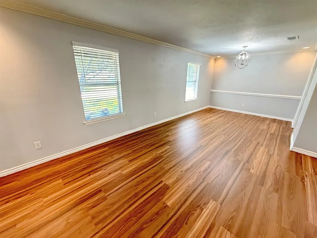 2701 Northcrest Drive